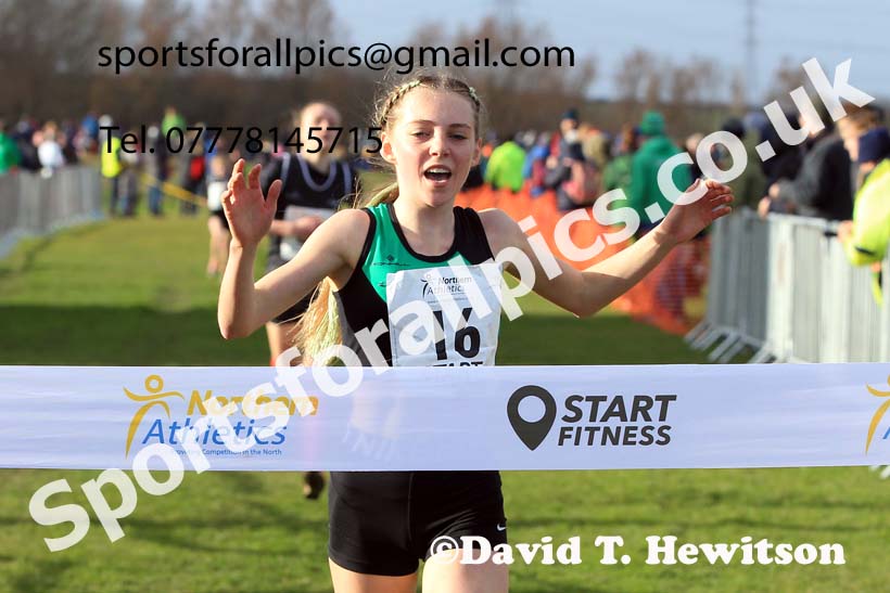 Girls under-15s 2022 Northern Cross Country Champs., Pontefract. Photo: David T. Hewitson/Sports for All Pics